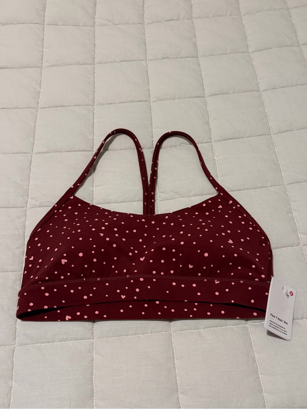 NWT Lululemon heart scatter flow Y bra size 6